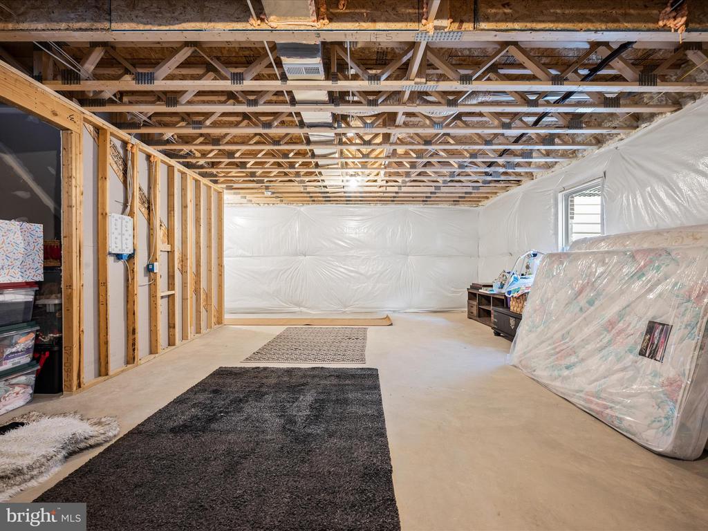 6052 COBBLESTONE CT, MARSHALL, Virginia, 3 Bedrooms Bedrooms, ,2 BathroomsBathrooms,Residential,6052 COBBLESTONE CT,VAFQ2020528 MLS # VAFQ2020528