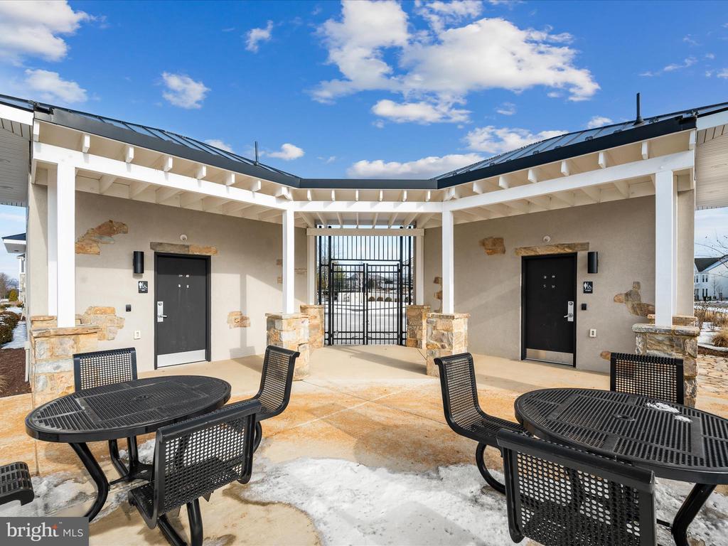 6052 COBBLESTONE CT, MARSHALL, Virginia, 3 Bedrooms Bedrooms, ,2 BathroomsBathrooms,Residential,6052 COBBLESTONE CT,VAFQ2020528 MLS # VAFQ2020528