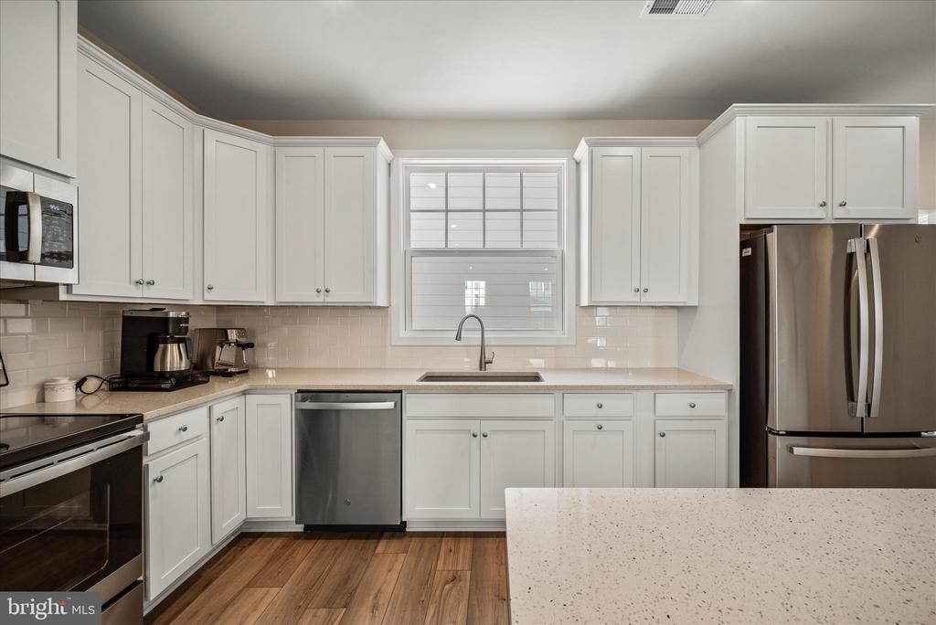 6052 COBBLESTONE CT, MARSHALL, Virginia, 3 Bedrooms Bedrooms, ,2 BathroomsBathrooms,Residential,6052 COBBLESTONE CT,VAFQ2020528 MLS # VAFQ2020528