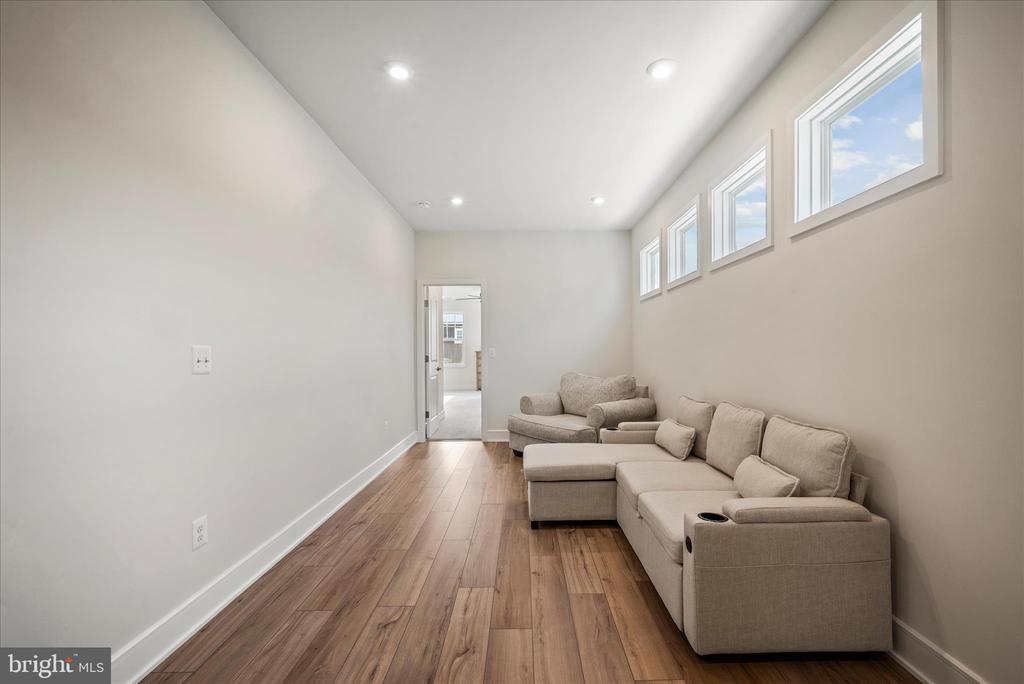 6052 COBBLESTONE CT, MARSHALL, Virginia, 3 Bedrooms Bedrooms, ,2 BathroomsBathrooms,Residential,6052 COBBLESTONE CT,VAFQ2020528 MLS # VAFQ2020528