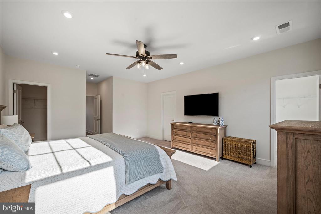 6052 COBBLESTONE CT, MARSHALL, Virginia, 3 Bedrooms Bedrooms, ,2 BathroomsBathrooms,Residential,6052 COBBLESTONE CT,VAFQ2020528 MLS # VAFQ2020528