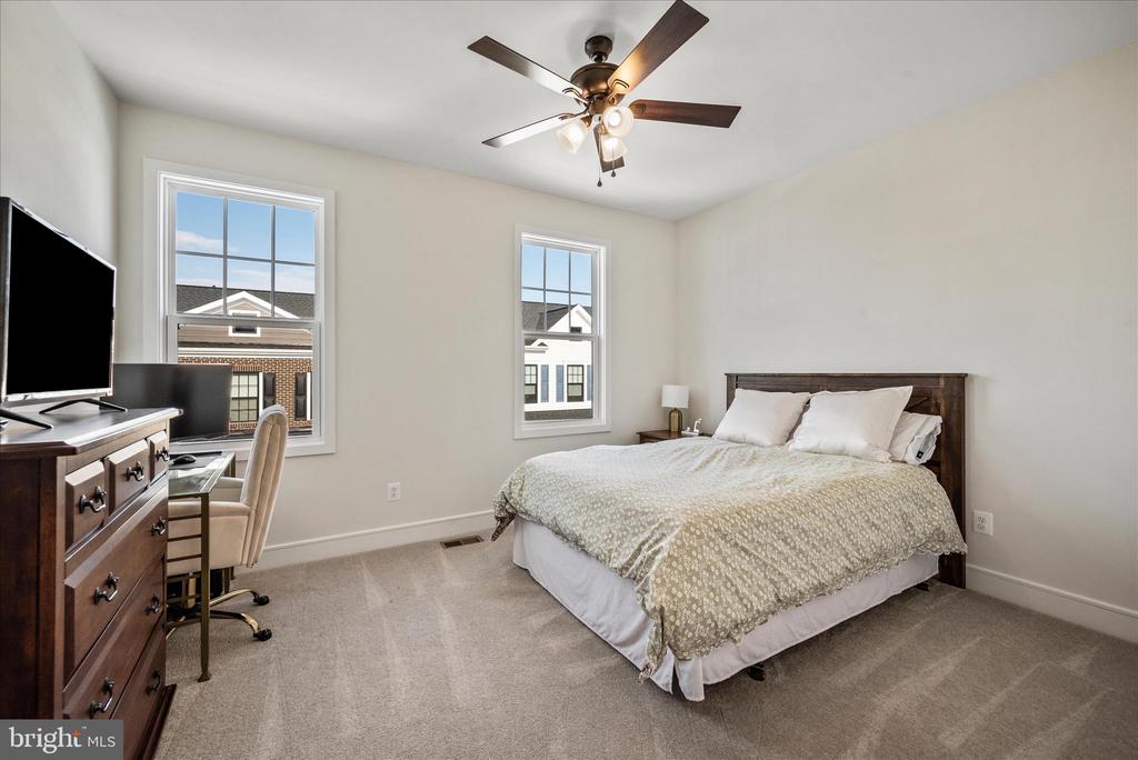 6052 COBBLESTONE CT, MARSHALL, Virginia, 3 Bedrooms Bedrooms, ,2 BathroomsBathrooms,Residential,6052 COBBLESTONE CT,VAFQ2020528 MLS # VAFQ2020528