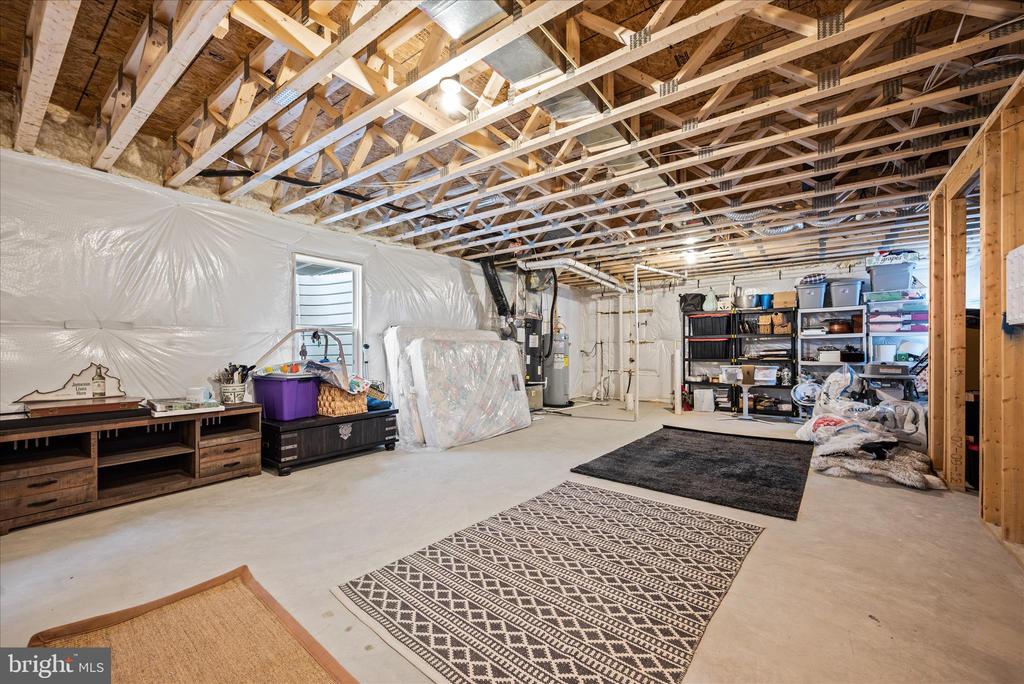 6052 COBBLESTONE CT, MARSHALL, Virginia, 3 Bedrooms Bedrooms, ,2 BathroomsBathrooms,Residential,6052 COBBLESTONE CT,VAFQ2020528 MLS # VAFQ2020528