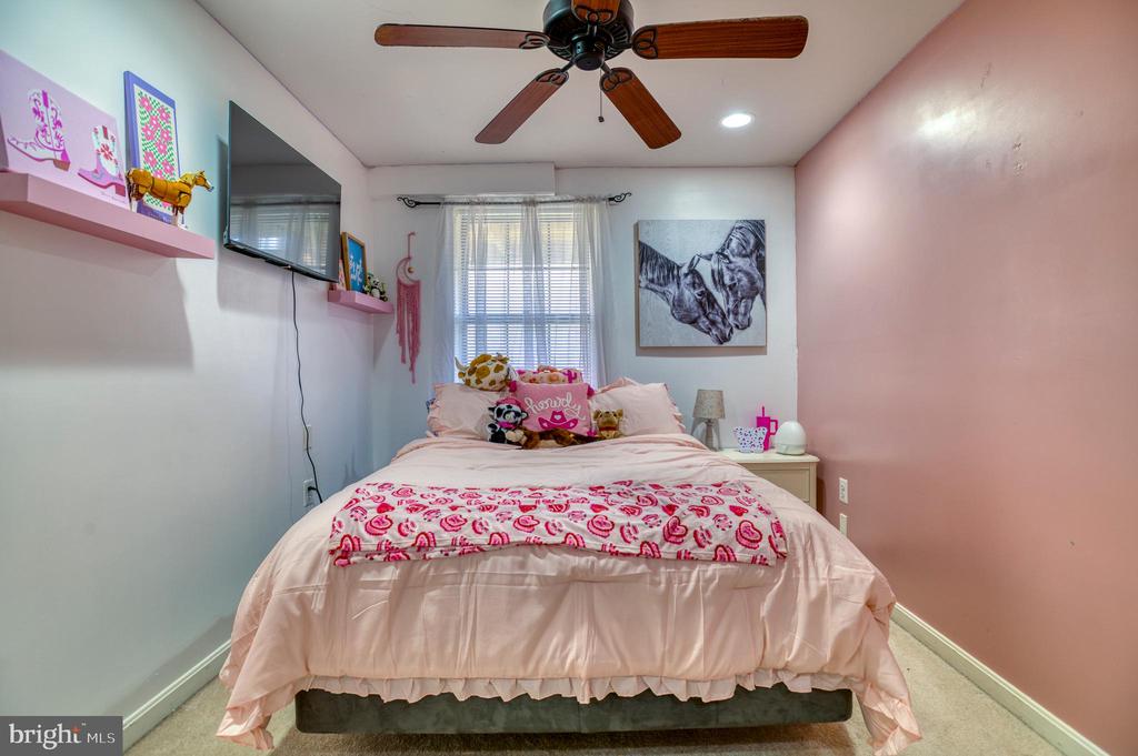 11099 EGGBORNSVILLE RD, RIXEYVILLE, Virginia 22737, 3 Bedrooms Bedrooms, ,2 BathroomsBathrooms,Residential,11099 EGGBORNSVILLE RD,VACU2013074 MLS # VACU2013074