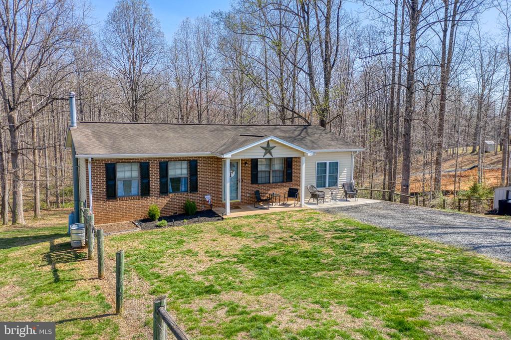 11099 EGGBORNSVILLE RD, RIXEYVILLE, Virginia 22737, 3 Bedrooms Bedrooms, ,2 BathroomsBathrooms,Residential,11099 EGGBORNSVILLE RD,VACU2013074 MLS # VACU2013074