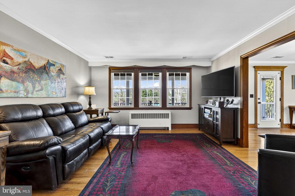 653 FEDERAL ST, PARIS, Virginia, 3 Bedrooms Bedrooms, ,3 BathroomsBathrooms,Residential,653 FEDERAL ST,VAFQ2021222 MLS # VAFQ2021222