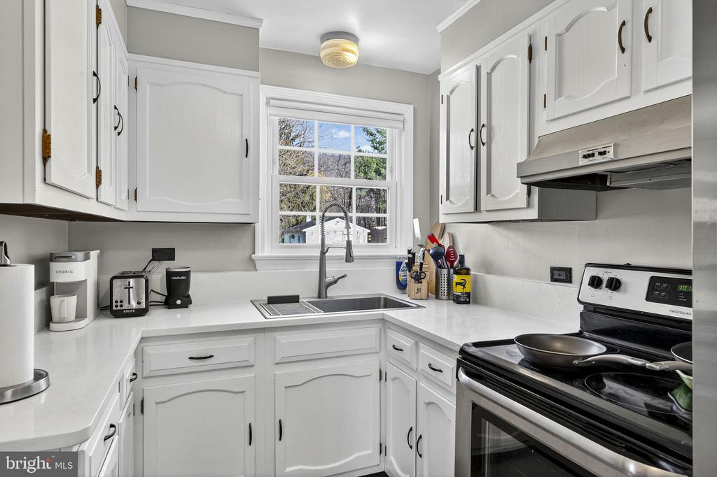 653 FEDERAL ST, PARIS, Virginia, 3 Bedrooms Bedrooms, ,3 BathroomsBathrooms,Residential,653 FEDERAL ST,VAFQ2021222 MLS # VAFQ2021222