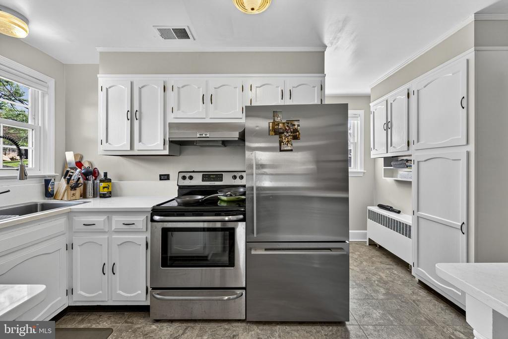 653 FEDERAL ST, PARIS, Virginia, 3 Bedrooms Bedrooms, ,3 BathroomsBathrooms,Residential,653 FEDERAL ST,VAFQ2021222 MLS # VAFQ2021222