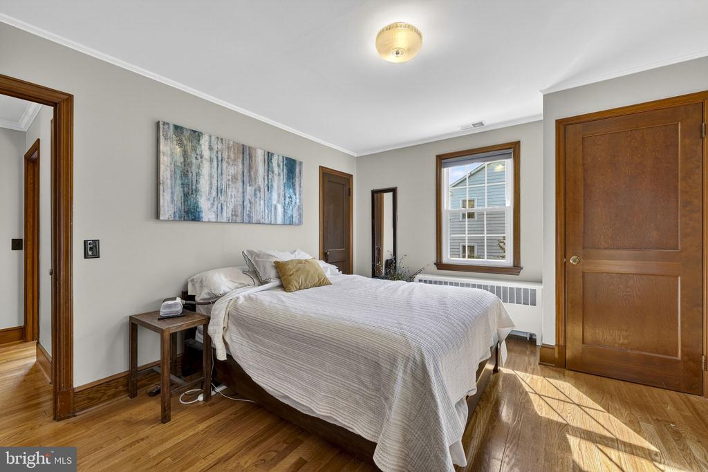 653 FEDERAL ST, PARIS, Virginia, 3 Bedrooms Bedrooms, ,3 BathroomsBathrooms,Residential,653 FEDERAL ST,VAFQ2021222 MLS # VAFQ2021222