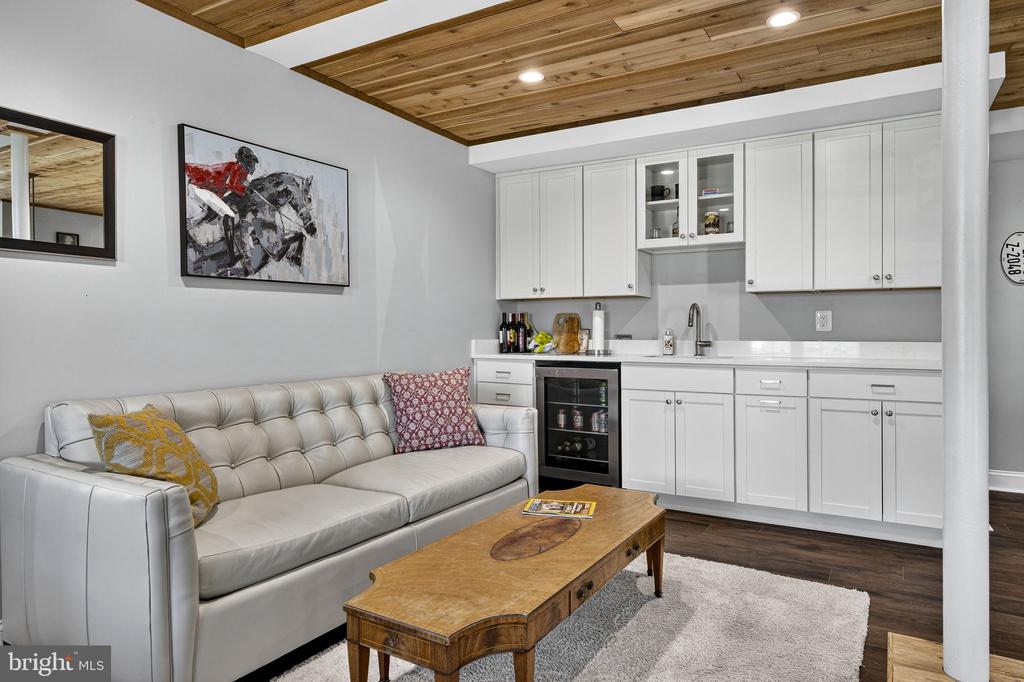 653 FEDERAL ST, PARIS, Virginia, 3 Bedrooms Bedrooms, ,3 BathroomsBathrooms,Residential,653 FEDERAL ST,VAFQ2021222 MLS # VAFQ2021222