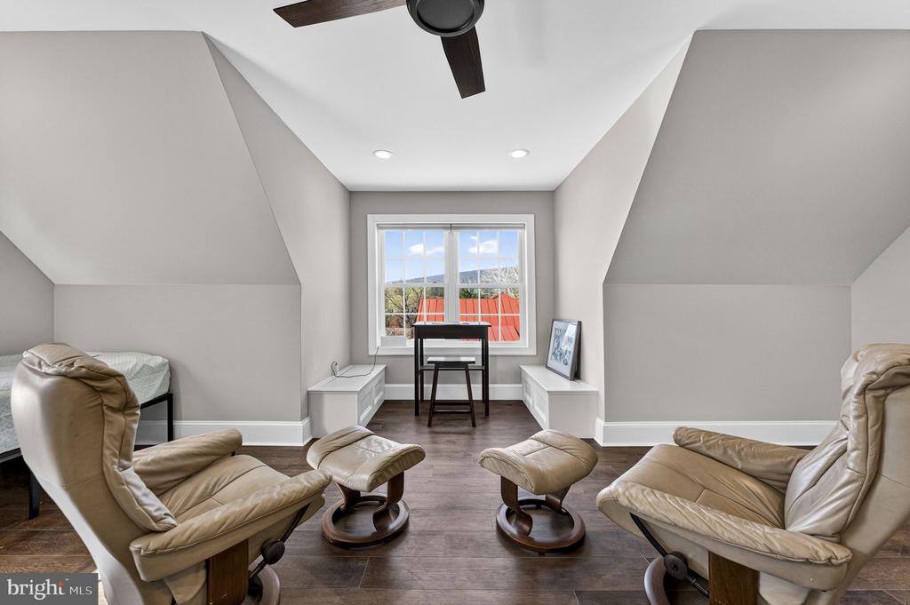 653 FEDERAL ST, PARIS, Virginia, 3 Bedrooms Bedrooms, ,3 BathroomsBathrooms,Residential,653 FEDERAL ST,VAFQ2021222 MLS # VAFQ2021222