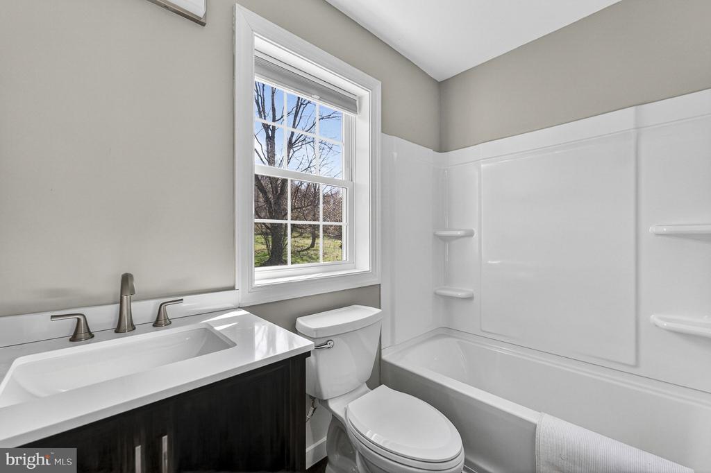 653 FEDERAL ST, PARIS, Virginia, 3 Bedrooms Bedrooms, ,3 BathroomsBathrooms,Residential,653 FEDERAL ST,VAFQ2021222 MLS # VAFQ2021222