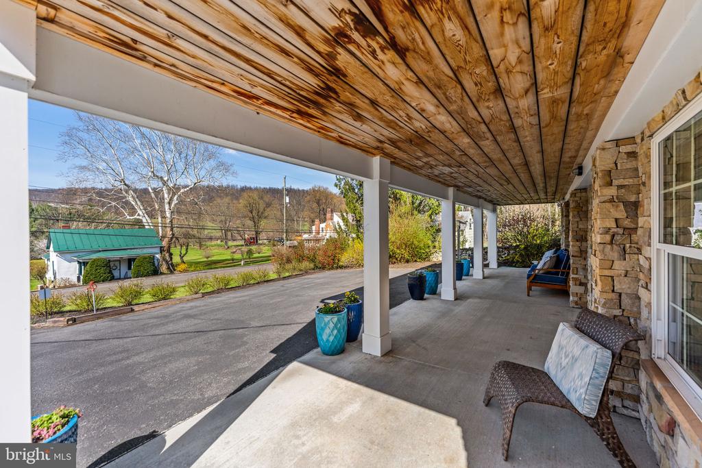 653 FEDERAL ST, PARIS, Virginia, 3 Bedrooms Bedrooms, ,3 BathroomsBathrooms,Residential,653 FEDERAL ST,VAFQ2021222 MLS # VAFQ2021222