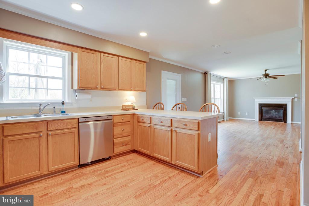 15607 FOX CHASE LN, CULPEPER, Virginia 22701, 4 Bedrooms Bedrooms, ,3 BathroomsBathrooms,Residential,15607 FOX CHASE LN,VACU2013164 MLS # VACU2013164