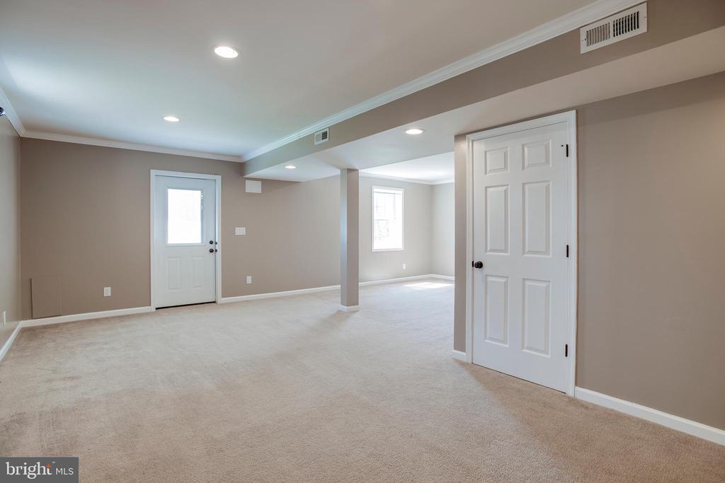 15607 FOX CHASE LN, CULPEPER, Virginia 22701, 4 Bedrooms Bedrooms, ,3 BathroomsBathrooms,Residential,15607 FOX CHASE LN,VACU2013164 MLS # VACU2013164