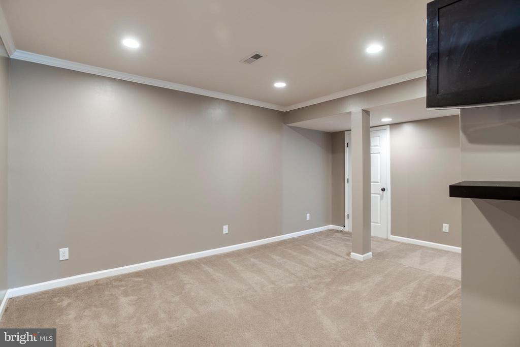 15607 FOX CHASE LN, CULPEPER, Virginia 22701, 4 Bedrooms Bedrooms, ,3 BathroomsBathrooms,Residential,15607 FOX CHASE LN,VACU2013164 MLS # VACU2013164