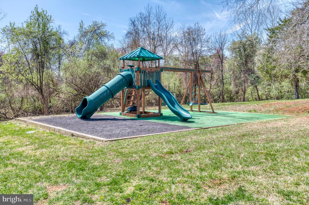 15607 FOX CHASE LN, CULPEPER, Virginia 22701, 4 Bedrooms Bedrooms, ,3 BathroomsBathrooms,Residential,15607 FOX CHASE LN,VACU2013164 MLS # VACU2013164