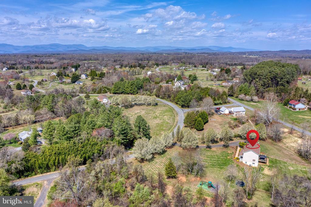 15607 FOX CHASE LN, CULPEPER, Virginia 22701, 4 Bedrooms Bedrooms, ,3 BathroomsBathrooms,Residential,15607 FOX CHASE LN,VACU2013164 MLS # VACU2013164