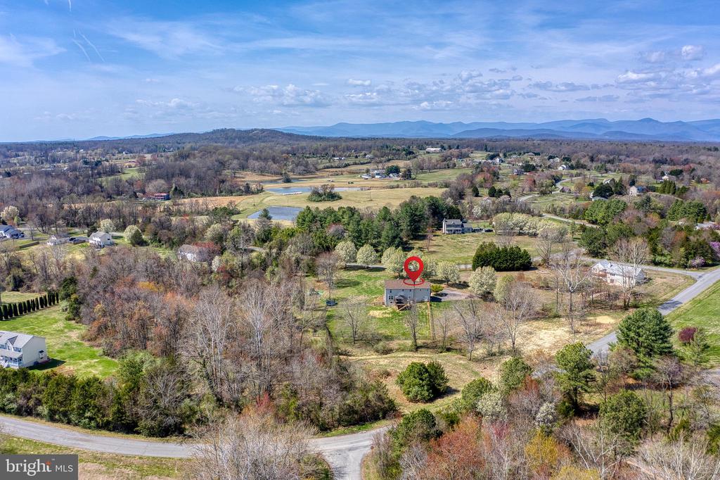 15607 FOX CHASE LN, CULPEPER, Virginia 22701, 4 Bedrooms Bedrooms, ,3 BathroomsBathrooms,Residential,15607 FOX CHASE LN,VACU2013164 MLS # VACU2013164