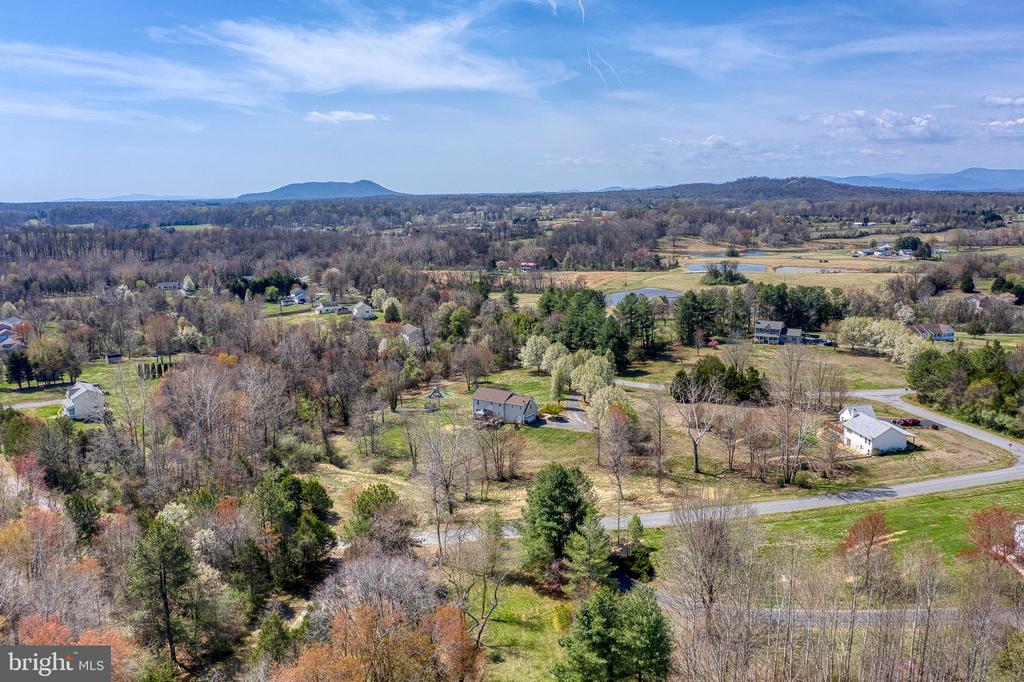 15607 FOX CHASE LN, CULPEPER, Virginia 22701, 4 Bedrooms Bedrooms, ,3 BathroomsBathrooms,Residential,15607 FOX CHASE LN,VACU2013164 MLS # VACU2013164