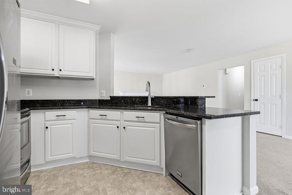 751 CEDAR CREST DR, WARRENTON, Virginia 20186, 2 Bedrooms Bedrooms, ,2 BathroomsBathrooms,Residential,751 CEDAR CREST DR,VAFQ2021240 MLS # VAFQ2021240