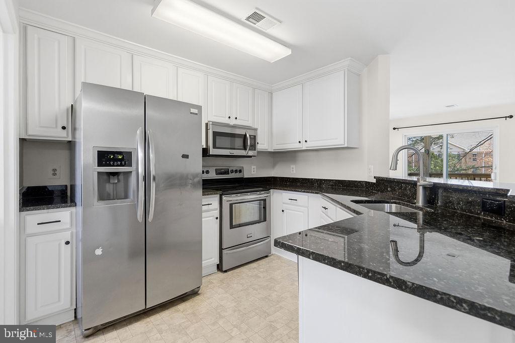 751 CEDAR CREST DR, WARRENTON, Virginia 20186, 2 Bedrooms Bedrooms, ,2 BathroomsBathrooms,Residential,751 CEDAR CREST DR,VAFQ2021240 MLS # VAFQ2021240