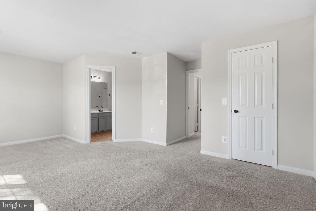 751 CEDAR CREST DR, WARRENTON, Virginia 20186, 2 Bedrooms Bedrooms, ,2 BathroomsBathrooms,Residential,751 CEDAR CREST DR,VAFQ2021240 MLS # VAFQ2021240