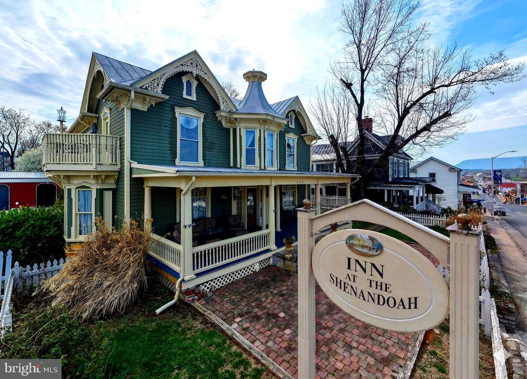 138 E MAIN ST, LURAY, Virginia 22835, 3 Bedrooms Bedrooms, ,3 BathroomsBathrooms,Residential,138 E MAIN ST,VAPA2006240 MLS # VAPA2006240