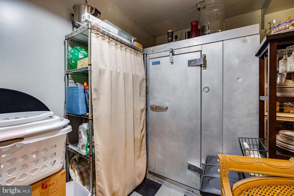 138 E MAIN ST, LURAY, Virginia 22835, 3 Bedrooms Bedrooms, ,3 BathroomsBathrooms,Residential,138 E MAIN ST,VAPA2006240 MLS # VAPA2006240