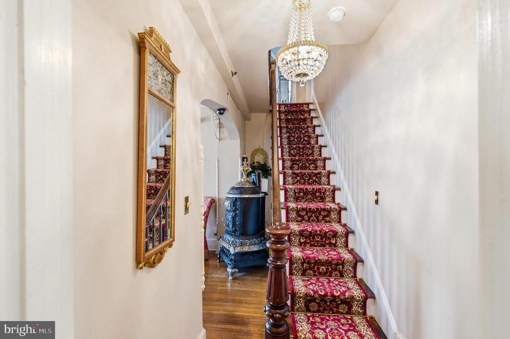 138 E MAIN ST, LURAY, Virginia 22835, 3 Bedrooms Bedrooms, ,3 BathroomsBathrooms,Residential,138 E MAIN ST,VAPA2006240 MLS # VAPA2006240