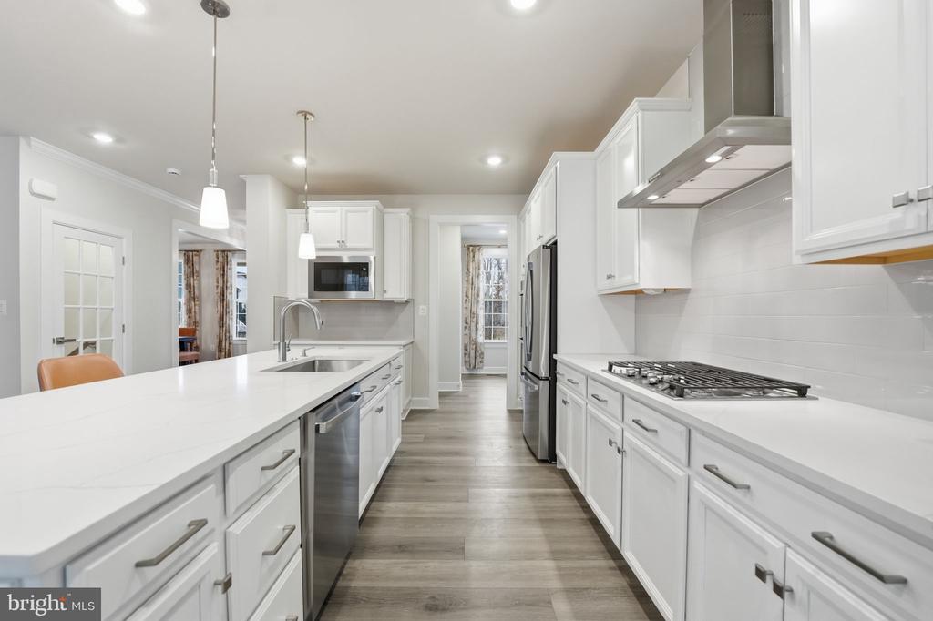 10909 CANTERBURY CT, SPOTSYLVANIA, Virginia 22551, 4 Bedrooms Bedrooms, ,4 BathroomsBathrooms,Residential,10909 CANTERBURY CT,VASP2040560 MLS # VASP2040560