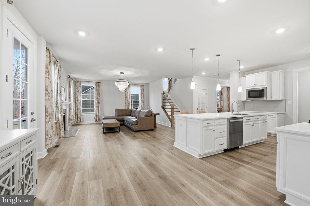 10909 CANTERBURY CT, SPOTSYLVANIA, Virginia 22551, 4 Bedrooms Bedrooms, ,4 BathroomsBathrooms,Residential,10909 CANTERBURY CT,VASP2040560 MLS # VASP2040560