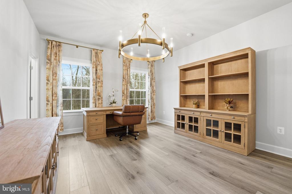 10909 CANTERBURY CT, SPOTSYLVANIA, Virginia 22551, 4 Bedrooms Bedrooms, ,4 BathroomsBathrooms,Residential,10909 CANTERBURY CT,VASP2040560 MLS # VASP2040560