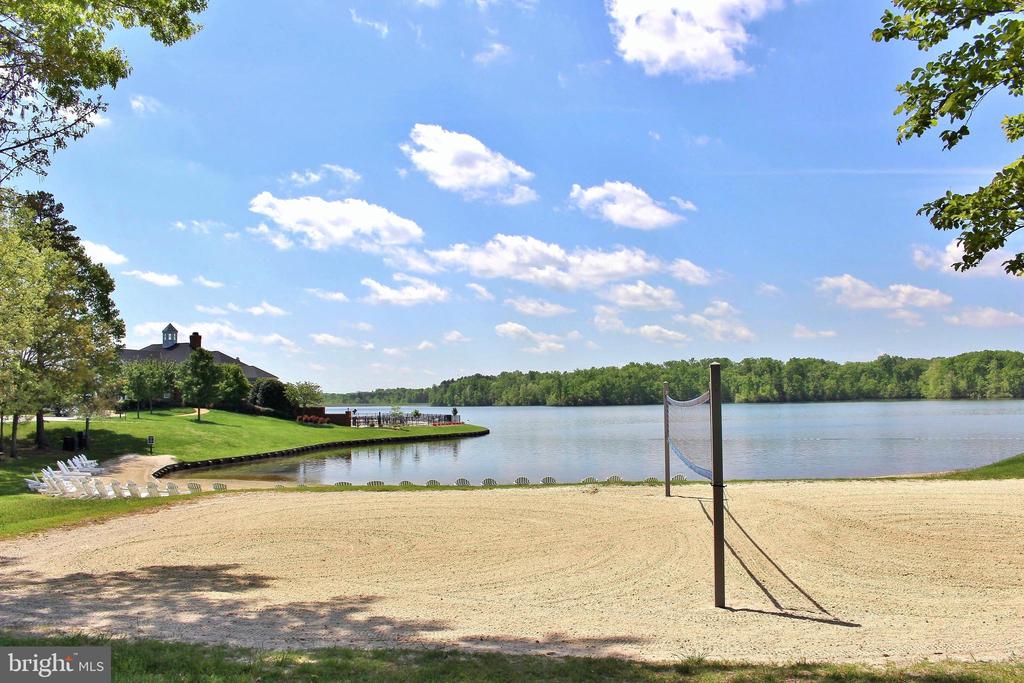 10909 CANTERBURY CT, SPOTSYLVANIA, Virginia 22551, 4 Bedrooms Bedrooms, ,4 BathroomsBathrooms,Residential,10909 CANTERBURY CT,VASP2040560 MLS # VASP2040560