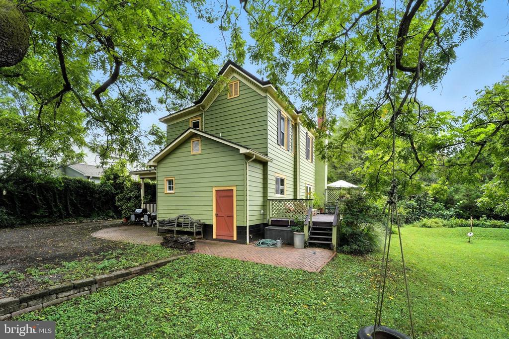 802 S BLUE RIDGE AVE, CULPEPER, Virginia 22701, 5 Bedrooms Bedrooms, ,2 BathroomsBathrooms,Residential,802 S BLUE RIDGE AVE,VACU2013188 MLS # VACU2013188