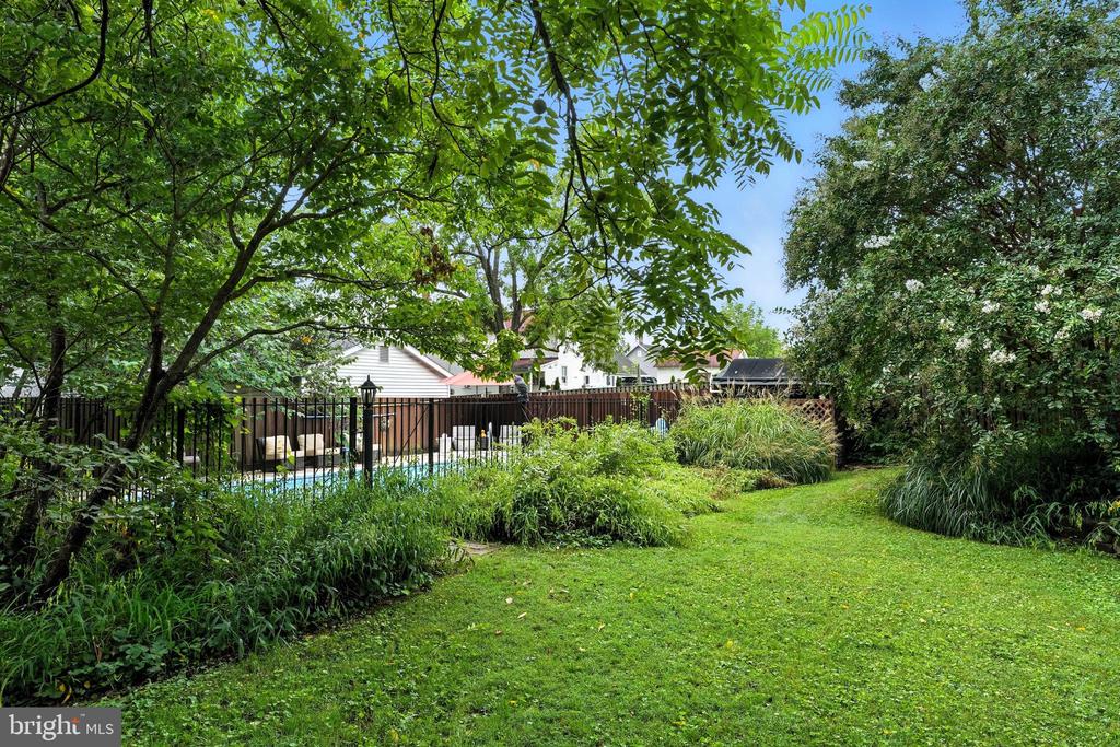 802 S BLUE RIDGE AVE, CULPEPER, Virginia 22701, 5 Bedrooms Bedrooms, ,2 BathroomsBathrooms,Residential,802 S BLUE RIDGE AVE,VACU2013188 MLS # VACU2013188