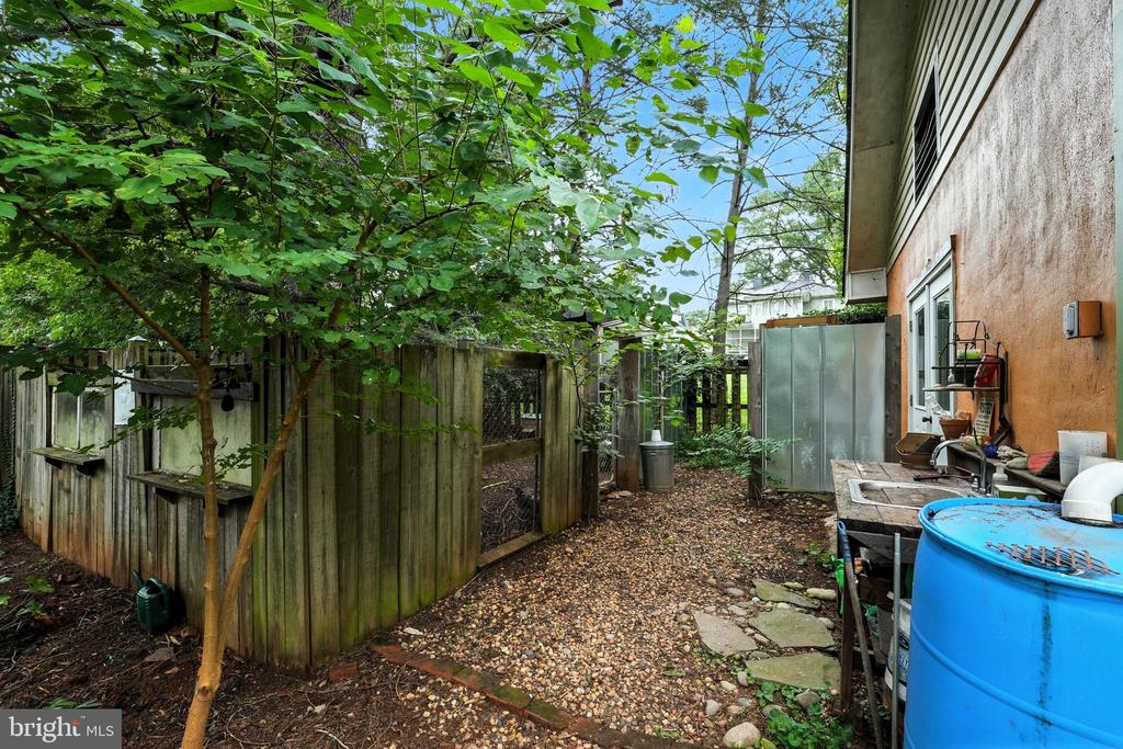 802 S BLUE RIDGE AVE, CULPEPER, Virginia 22701, 5 Bedrooms Bedrooms, ,2 BathroomsBathrooms,Residential,802 S BLUE RIDGE AVE,VACU2013188 MLS # VACU2013188