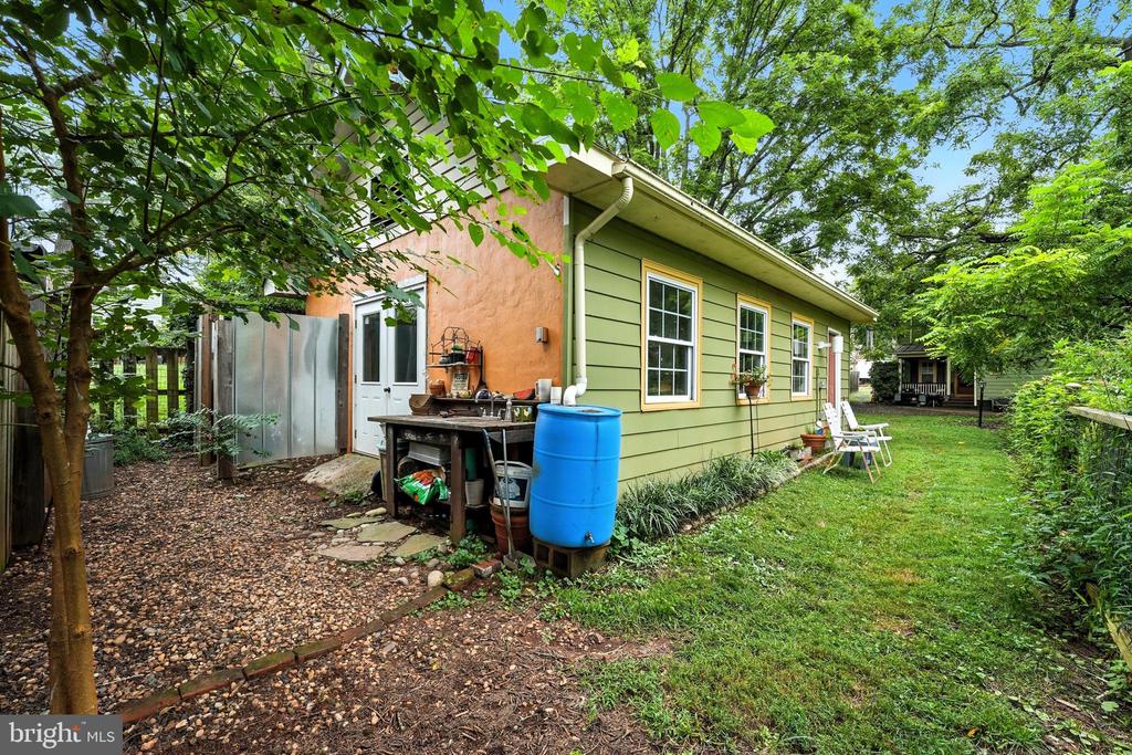 802 S BLUE RIDGE AVE, CULPEPER, Virginia 22701, 5 Bedrooms Bedrooms, ,2 BathroomsBathrooms,Residential,802 S BLUE RIDGE AVE,VACU2013188 MLS # VACU2013188