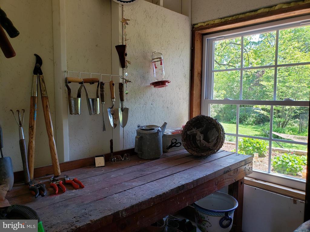 802 S BLUE RIDGE AVE, CULPEPER, Virginia 22701, 5 Bedrooms Bedrooms, ,2 BathroomsBathrooms,Residential,802 S BLUE RIDGE AVE,VACU2013188 MLS # VACU2013188