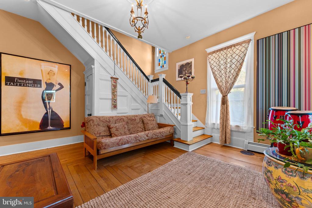 802 S BLUE RIDGE AVE, CULPEPER, Virginia 22701, 5 Bedrooms Bedrooms, ,2 BathroomsBathrooms,Residential,802 S BLUE RIDGE AVE,VACU2013188 MLS # VACU2013188