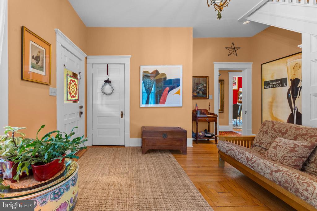 802 S BLUE RIDGE AVE, CULPEPER, Virginia 22701, 5 Bedrooms Bedrooms, ,2 BathroomsBathrooms,Residential,802 S BLUE RIDGE AVE,VACU2013188 MLS # VACU2013188