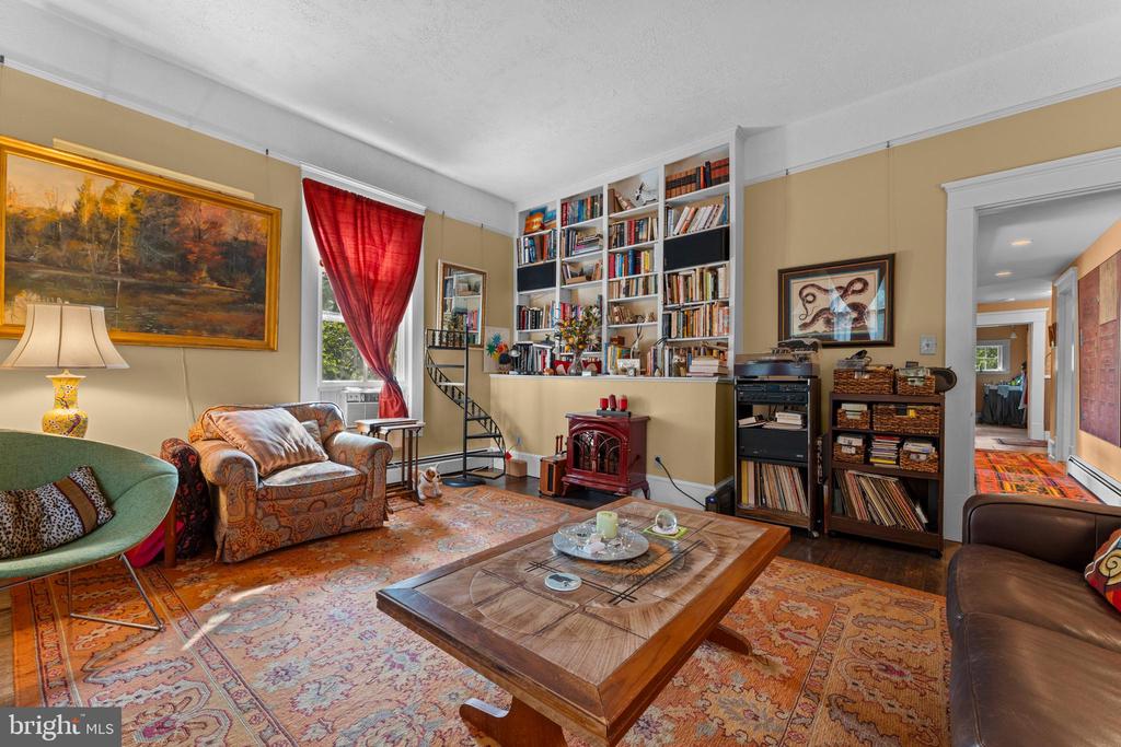 802 S BLUE RIDGE AVE, CULPEPER, Virginia 22701, 5 Bedrooms Bedrooms, ,2 BathroomsBathrooms,Residential,802 S BLUE RIDGE AVE,VACU2013188 MLS # VACU2013188