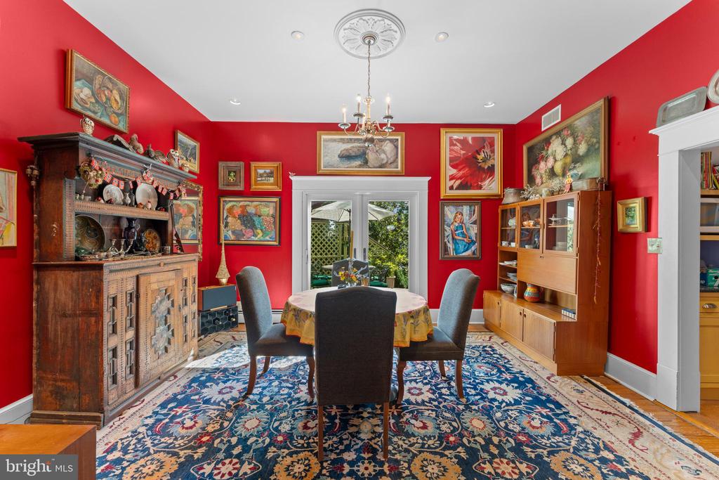 802 S BLUE RIDGE AVE, CULPEPER, Virginia 22701, 5 Bedrooms Bedrooms, ,2 BathroomsBathrooms,Residential,802 S BLUE RIDGE AVE,VACU2013188 MLS # VACU2013188