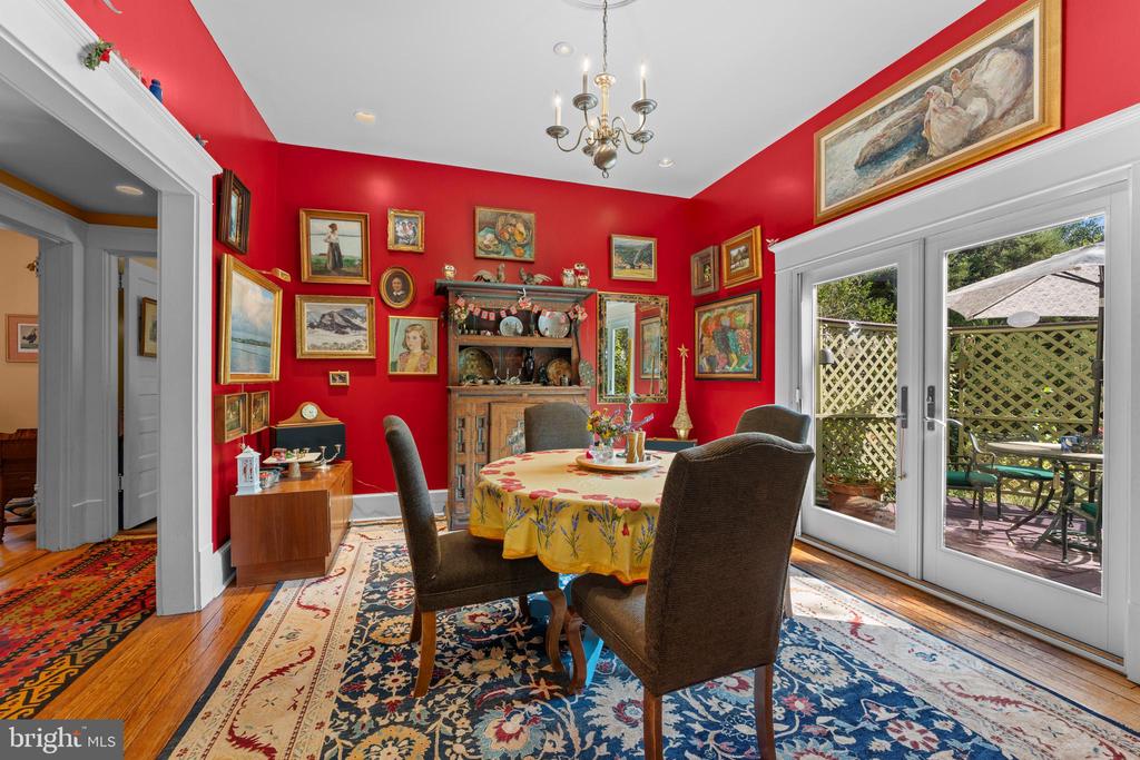 802 S BLUE RIDGE AVE, CULPEPER, Virginia 22701, 5 Bedrooms Bedrooms, ,2 BathroomsBathrooms,Residential,802 S BLUE RIDGE AVE,VACU2013188 MLS # VACU2013188