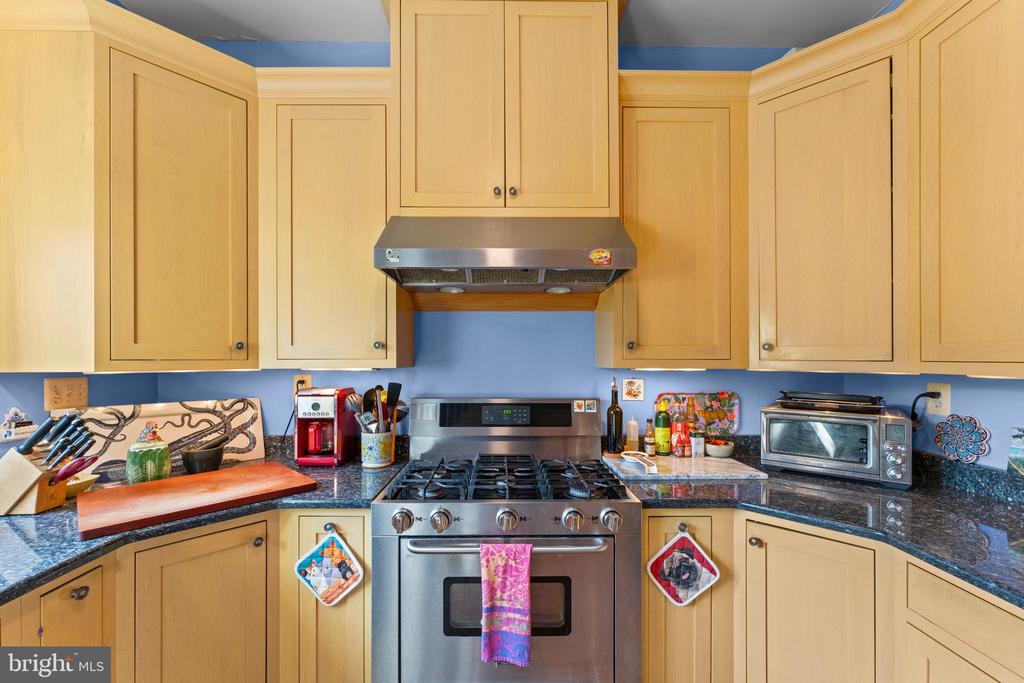 802 S BLUE RIDGE AVE, CULPEPER, Virginia 22701, 5 Bedrooms Bedrooms, ,2 BathroomsBathrooms,Residential,802 S BLUE RIDGE AVE,VACU2013188 MLS # VACU2013188