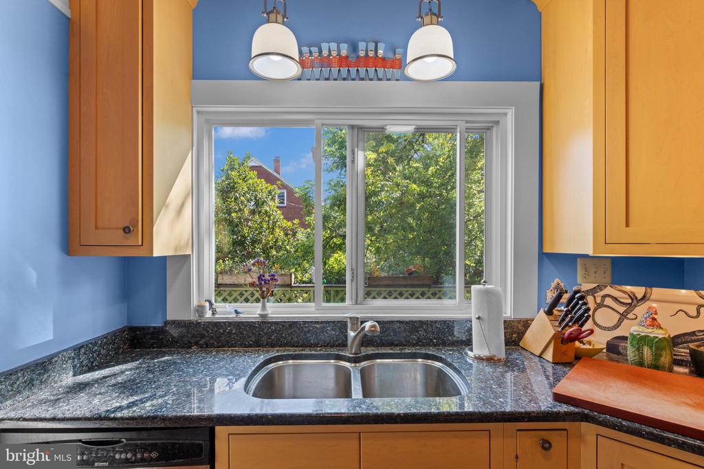 802 S BLUE RIDGE AVE, CULPEPER, Virginia 22701, 5 Bedrooms Bedrooms, ,2 BathroomsBathrooms,Residential,802 S BLUE RIDGE AVE,VACU2013188 MLS # VACU2013188