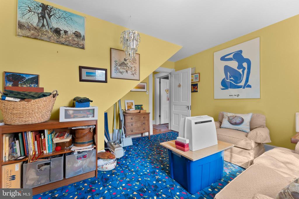 802 S BLUE RIDGE AVE, CULPEPER, Virginia 22701, 5 Bedrooms Bedrooms, ,2 BathroomsBathrooms,Residential,802 S BLUE RIDGE AVE,VACU2013188 MLS # VACU2013188