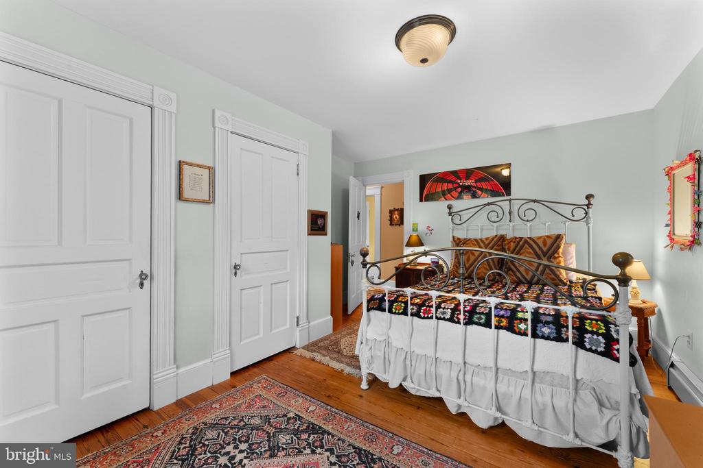 802 S BLUE RIDGE AVE, CULPEPER, Virginia 22701, 5 Bedrooms Bedrooms, ,2 BathroomsBathrooms,Residential,802 S BLUE RIDGE AVE,VACU2013188 MLS # VACU2013188