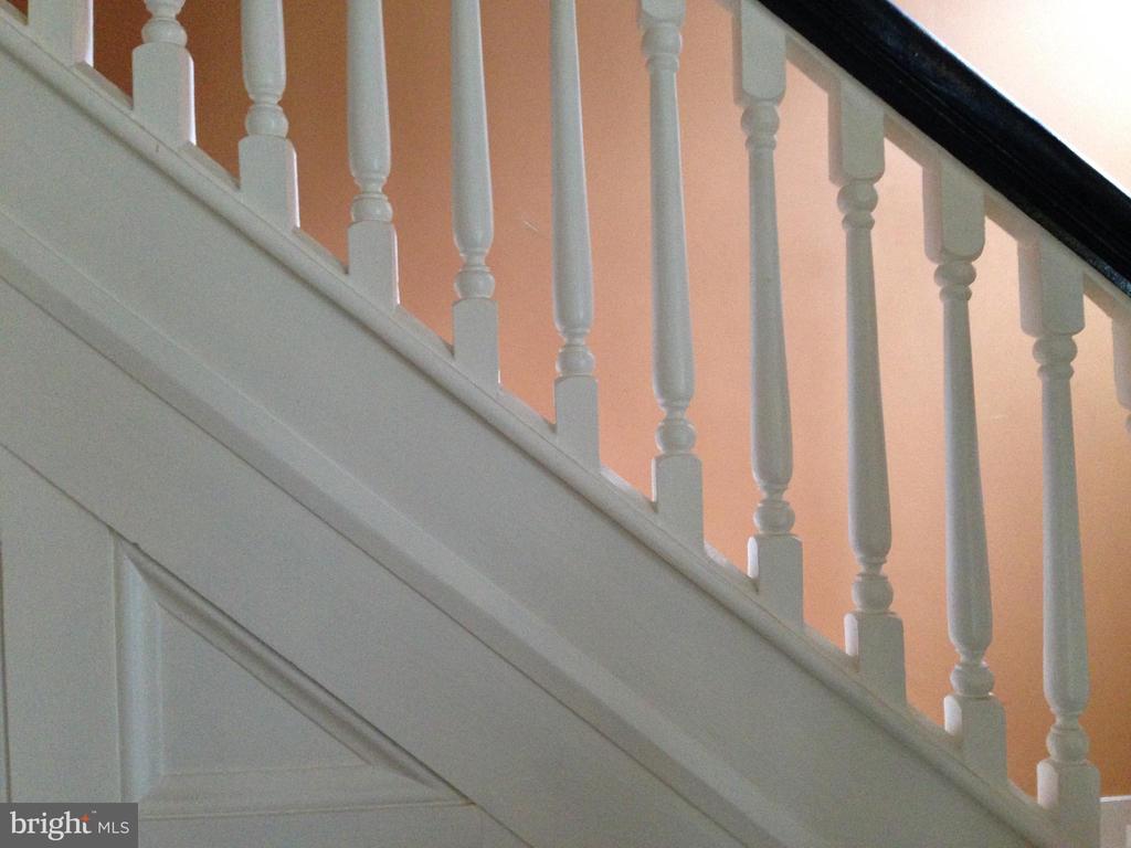 802 S BLUE RIDGE AVE, CULPEPER, Virginia 22701, 5 Bedrooms Bedrooms, ,2 BathroomsBathrooms,Residential,802 S BLUE RIDGE AVE,VACU2013188 MLS # VACU2013188