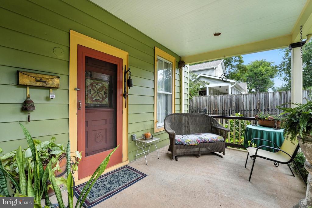 802 S BLUE RIDGE AVE, CULPEPER, Virginia 22701, 5 Bedrooms Bedrooms, ,2 BathroomsBathrooms,Residential,802 S BLUE RIDGE AVE,VACU2013188 MLS # VACU2013188